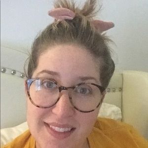 Meet your Posher, Leah